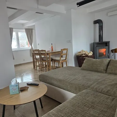 Apartmany Hertvinka Mladé Buky Exterior photo