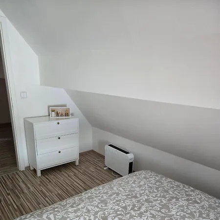 Apartmany Hertvinka Mladé Buky Exterior photo